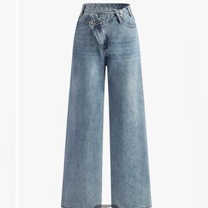 Commense Wide-Leg Jeans in Faded Blue Wash